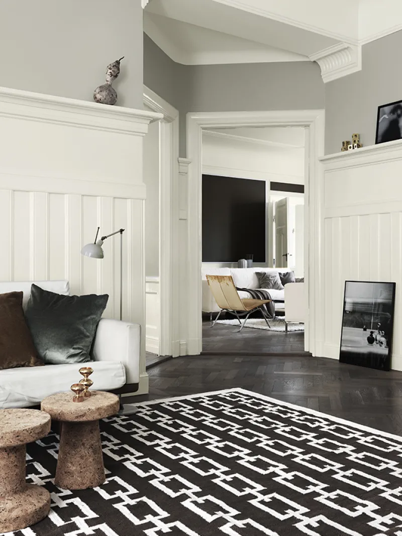 Ett hem målat i gråa kulörer från ad.white & grey