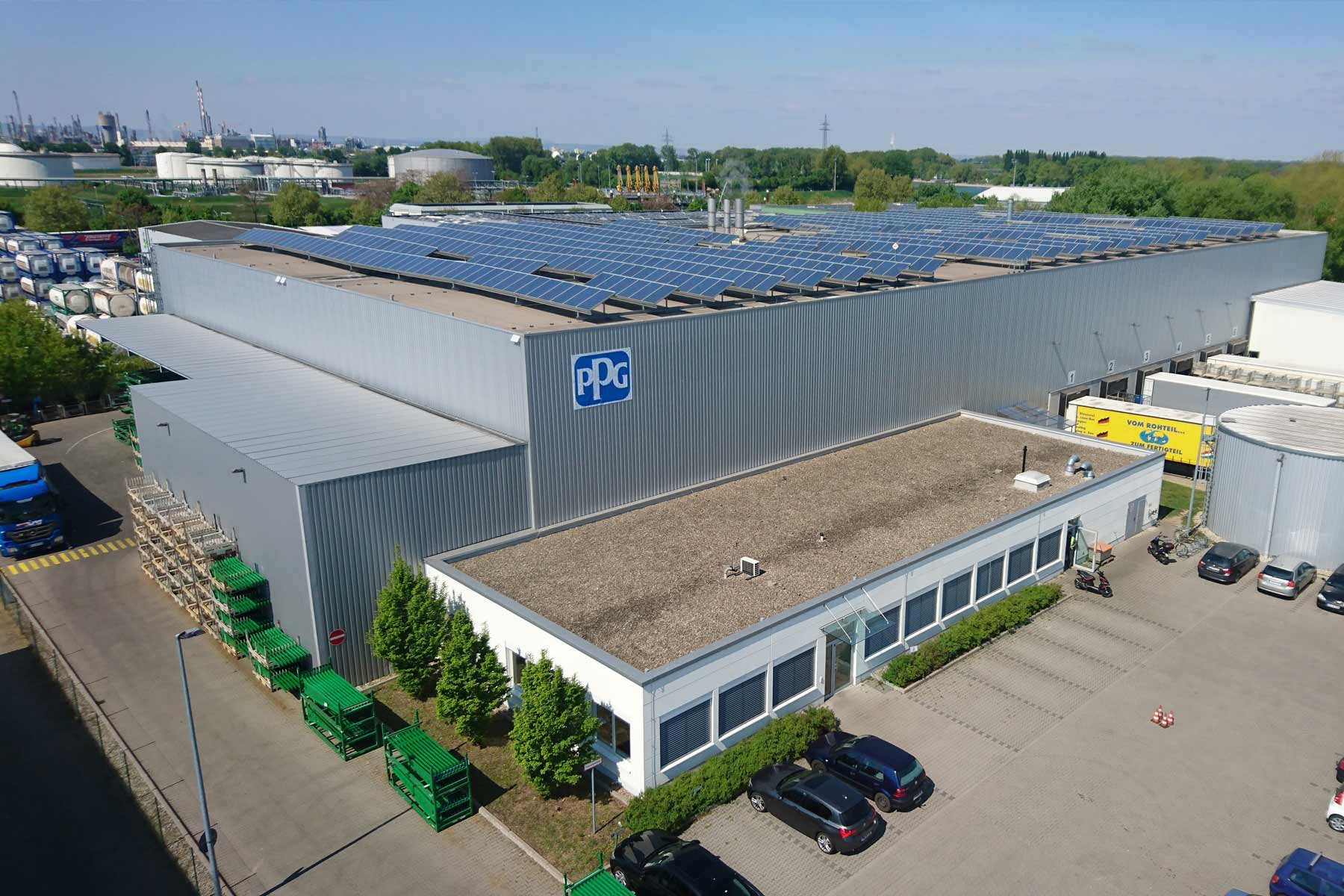 Products of all sizes in PPG's Mannheim facility receive superior pretreatment and the latest in corrosion-resistant coating. Request a quote!