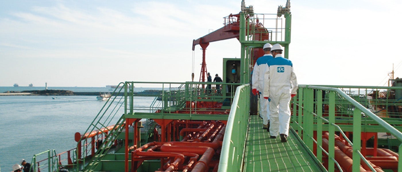 Learn how proper crew training in marine coatings application prevents failures, reduces costs, and extends vessel protection through PPG's seastock programs.