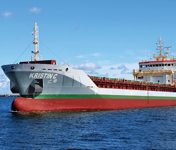 Case study | SIGMACOVER 380 | Dry bulk carrier, Carisbrooke Shipping