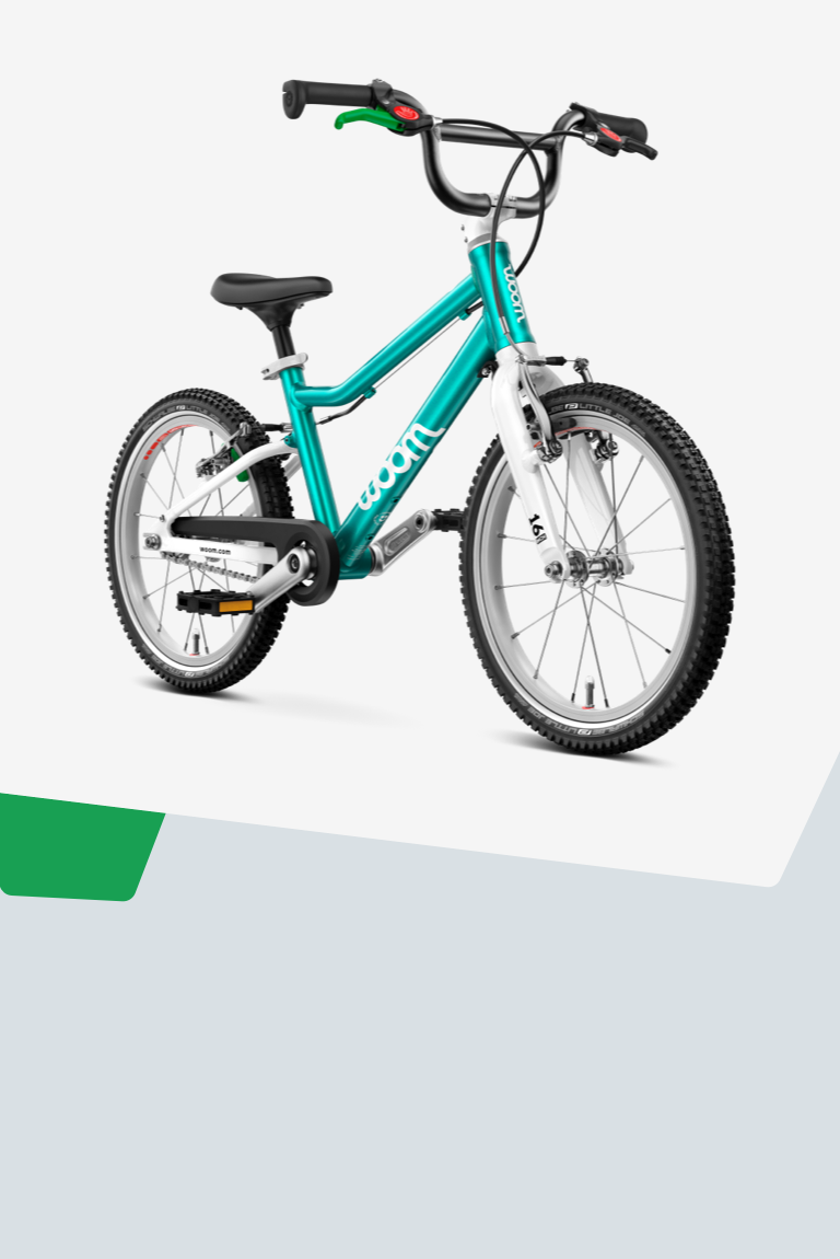 Vue de trois quarts du vélo woom GO 3 de 16 pouces en turquoise pour les enfants de 4 à 6 ans
