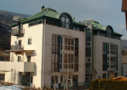 Die 90-er Jahre in Sterzing, St. Margarethen, 10 Wohnungen, KlimaHuas C, 1993 geplant von Arch. Bruno Gotter.