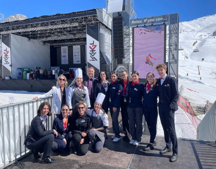 Das Team auf der Bühne