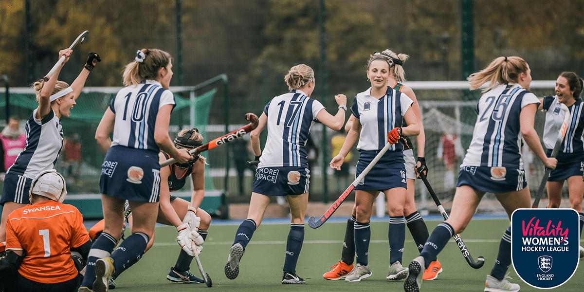 Female Hockey Players 