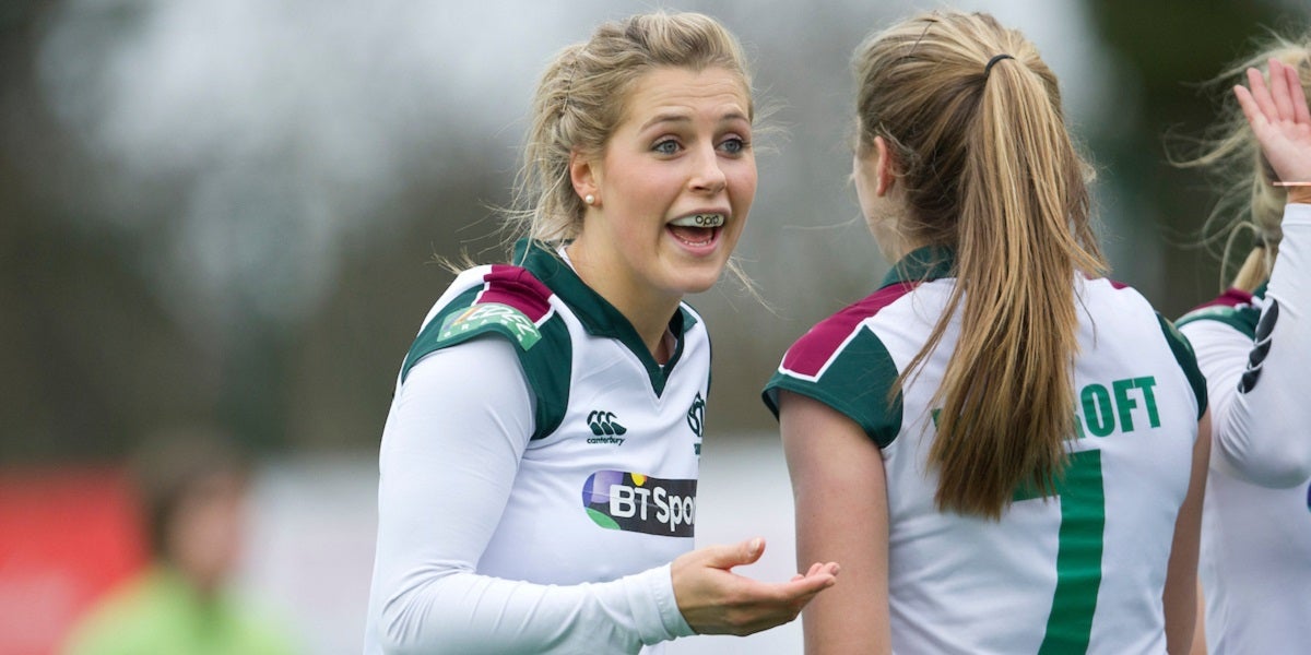 Female Hockey Players 