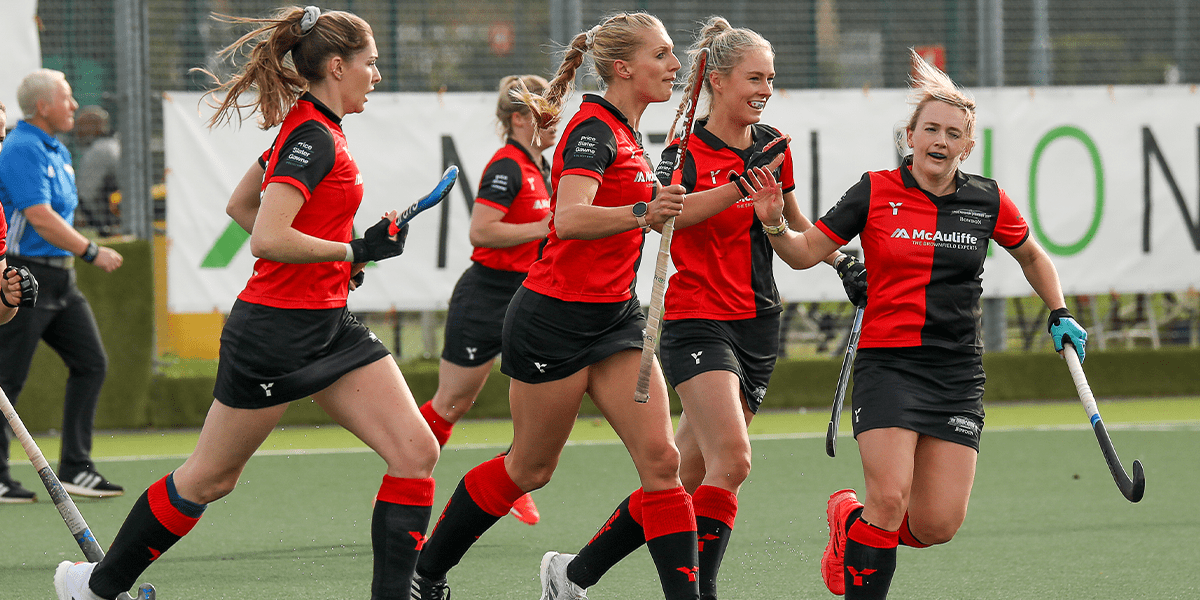 Female Hockey Players 