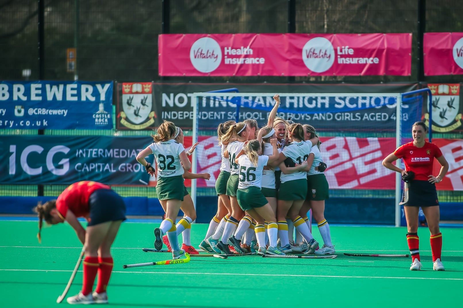 Female Hockey Players 