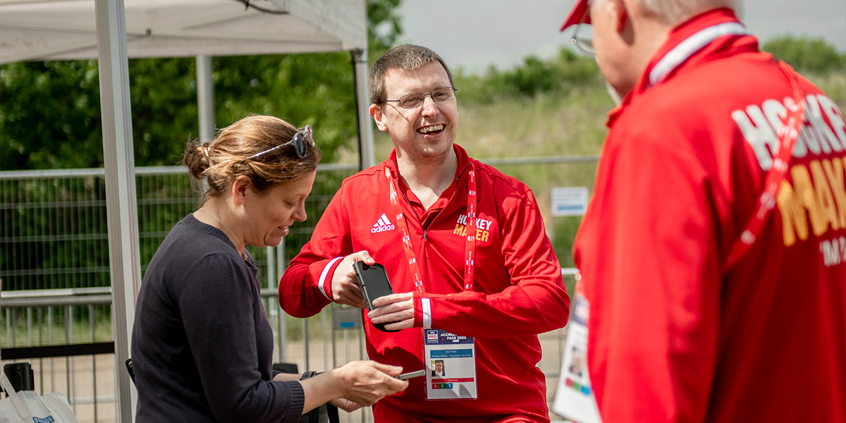 Hockey maker scanning tickets