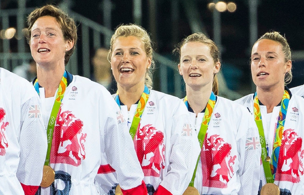 Female Hockey Players 