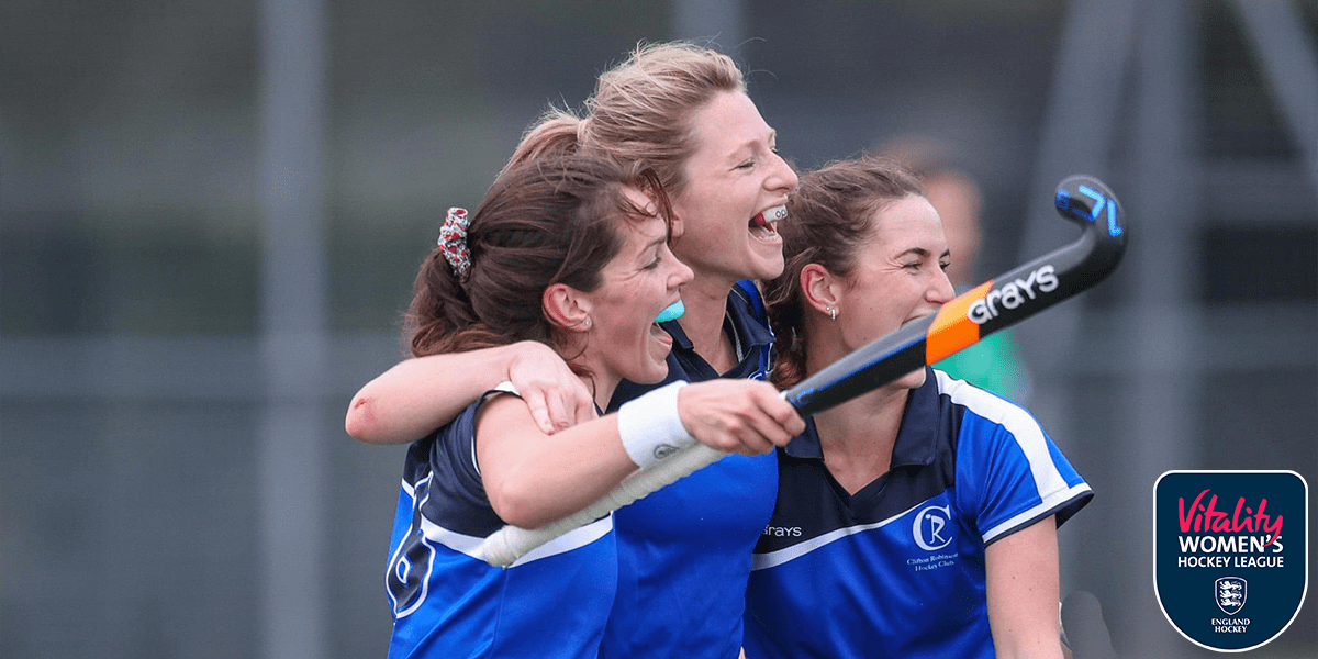 Female Hockey Players 