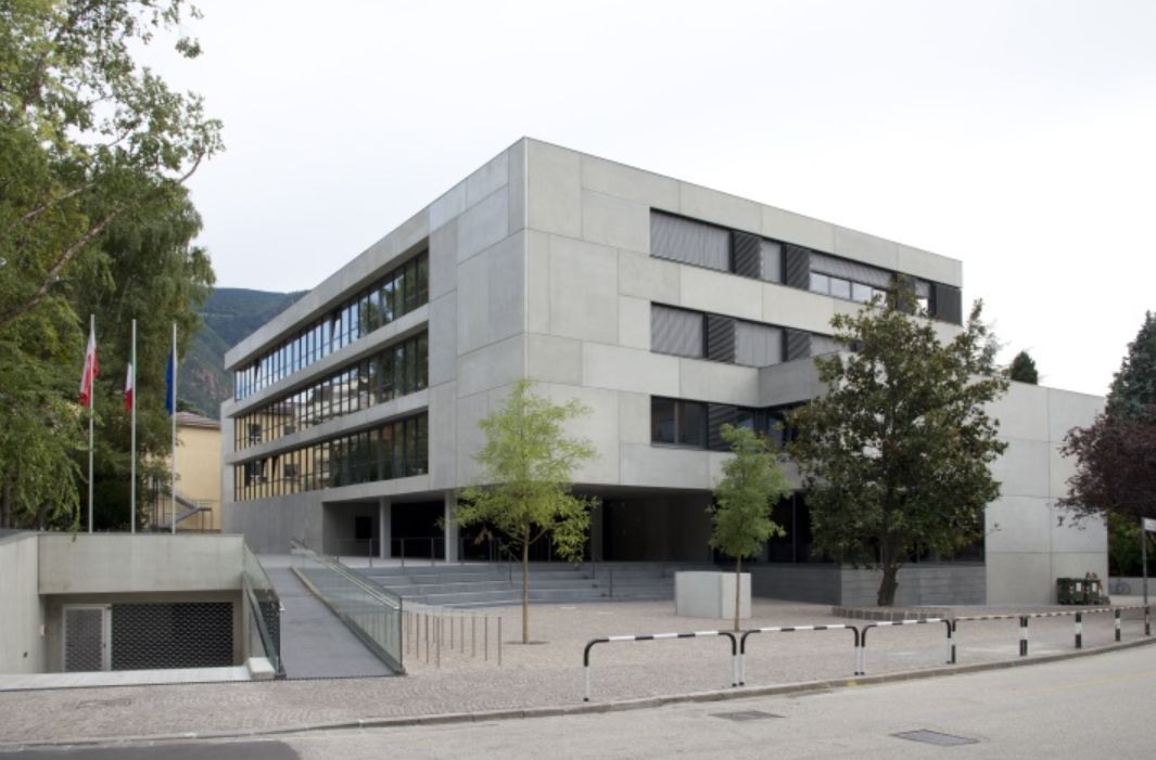 Ansicht von der Manci-Strasse