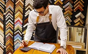 Short course card image to illustrate Managing a budget