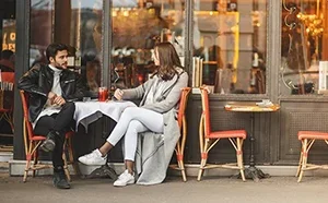 Short course card image to illustrate Beginners French 3: absolument!