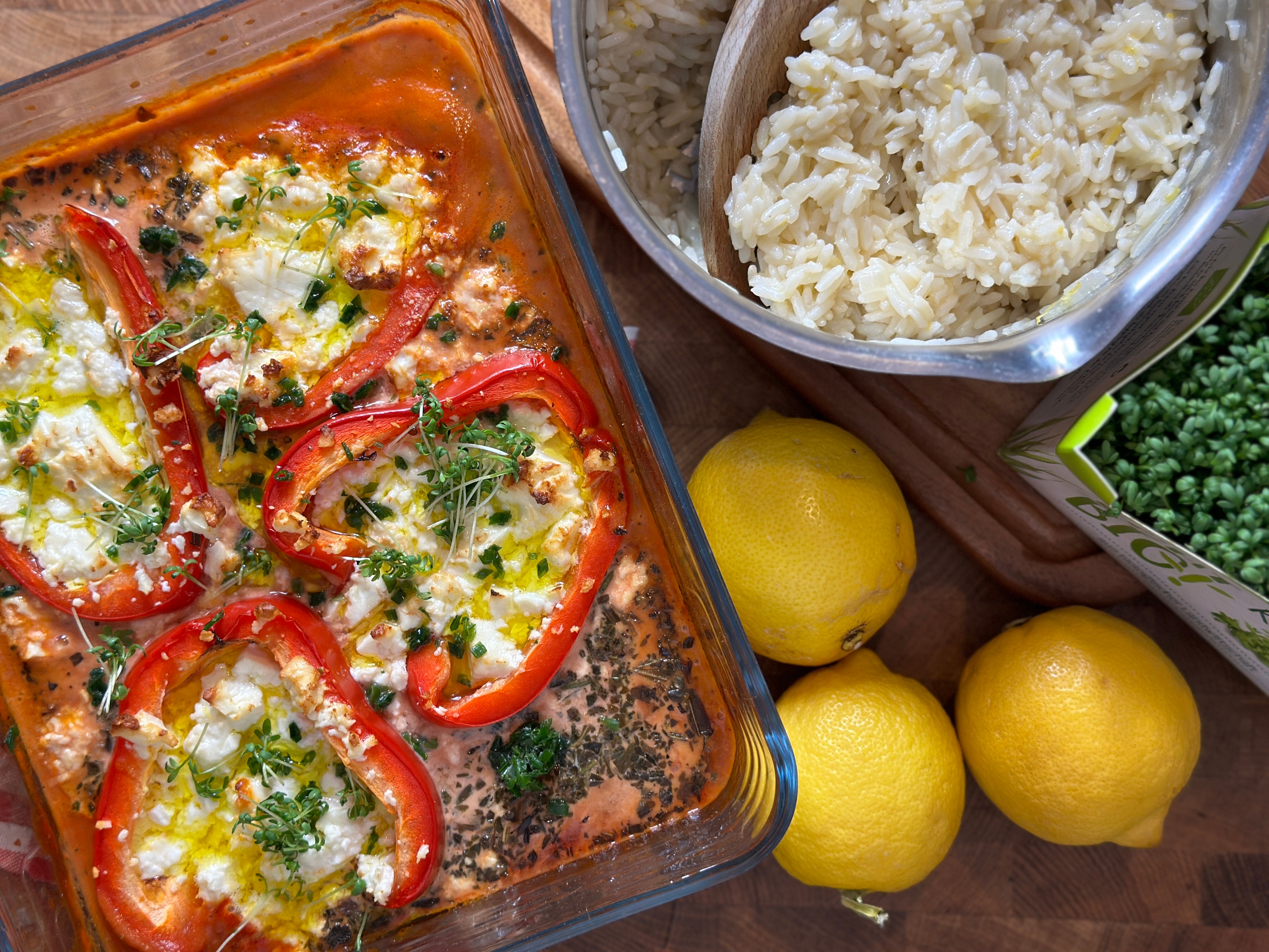 Gefüllte Paprika mit Zitronenreis