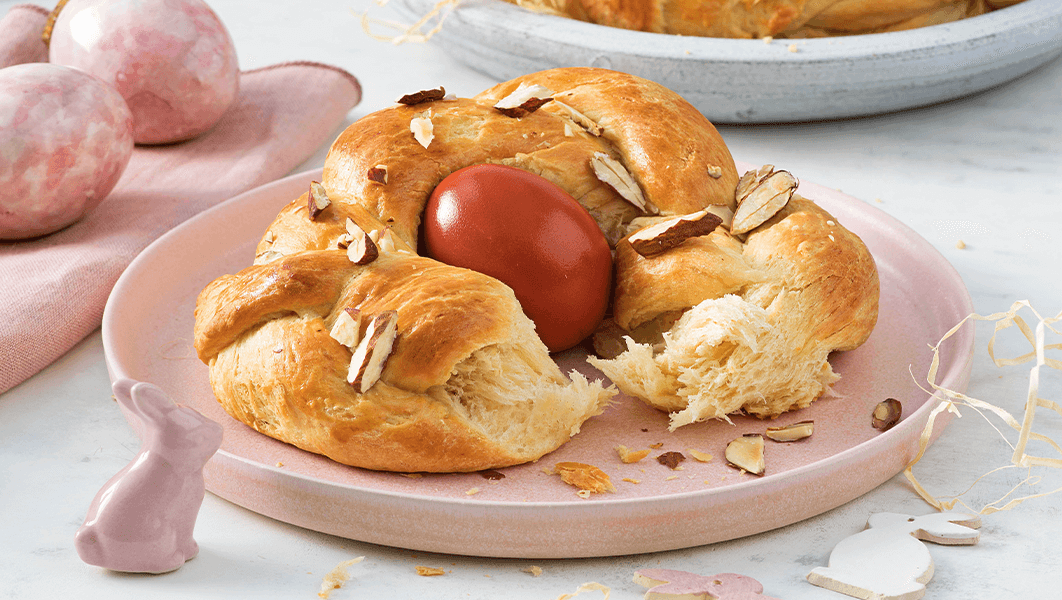 Süße Osterkränzchen mit bunten Eiern