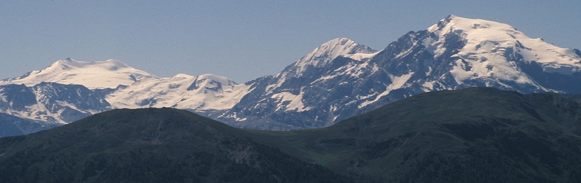 Maestosità del mondo dei ghiacciai (da sinistra): Gioveretto, Cevedale, Gran Zebrù, Ortles 