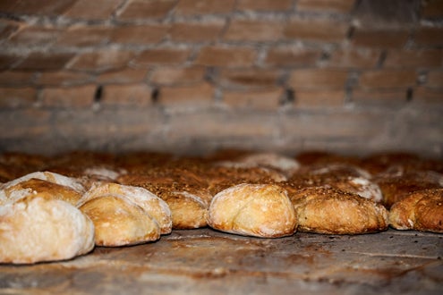 Schulladen Brotbacken Dietenheimer Breatl Schwarzbrot