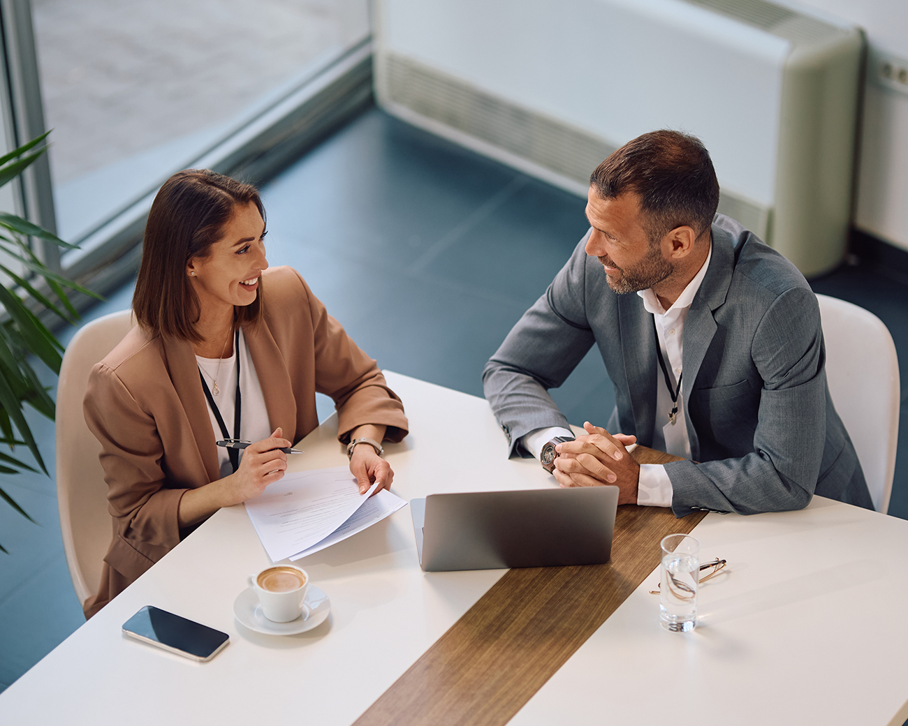 Collega's in overleg