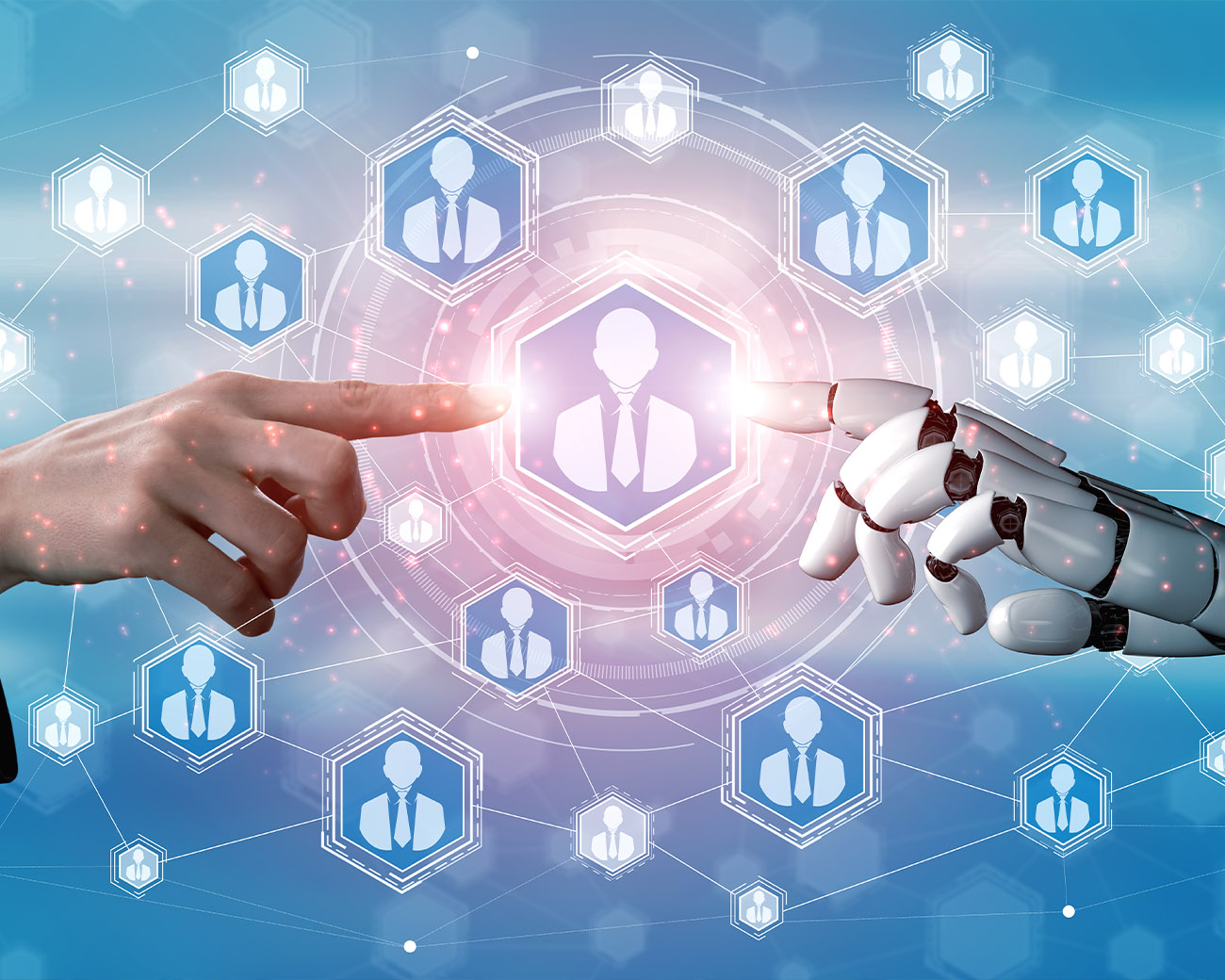 Menselijke vinger en robotvinger raken elkaar bijna aan