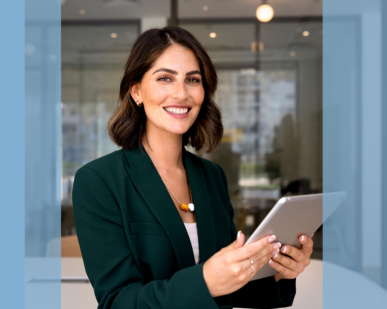 Virtual assistant aan het werk in kantooromgeving