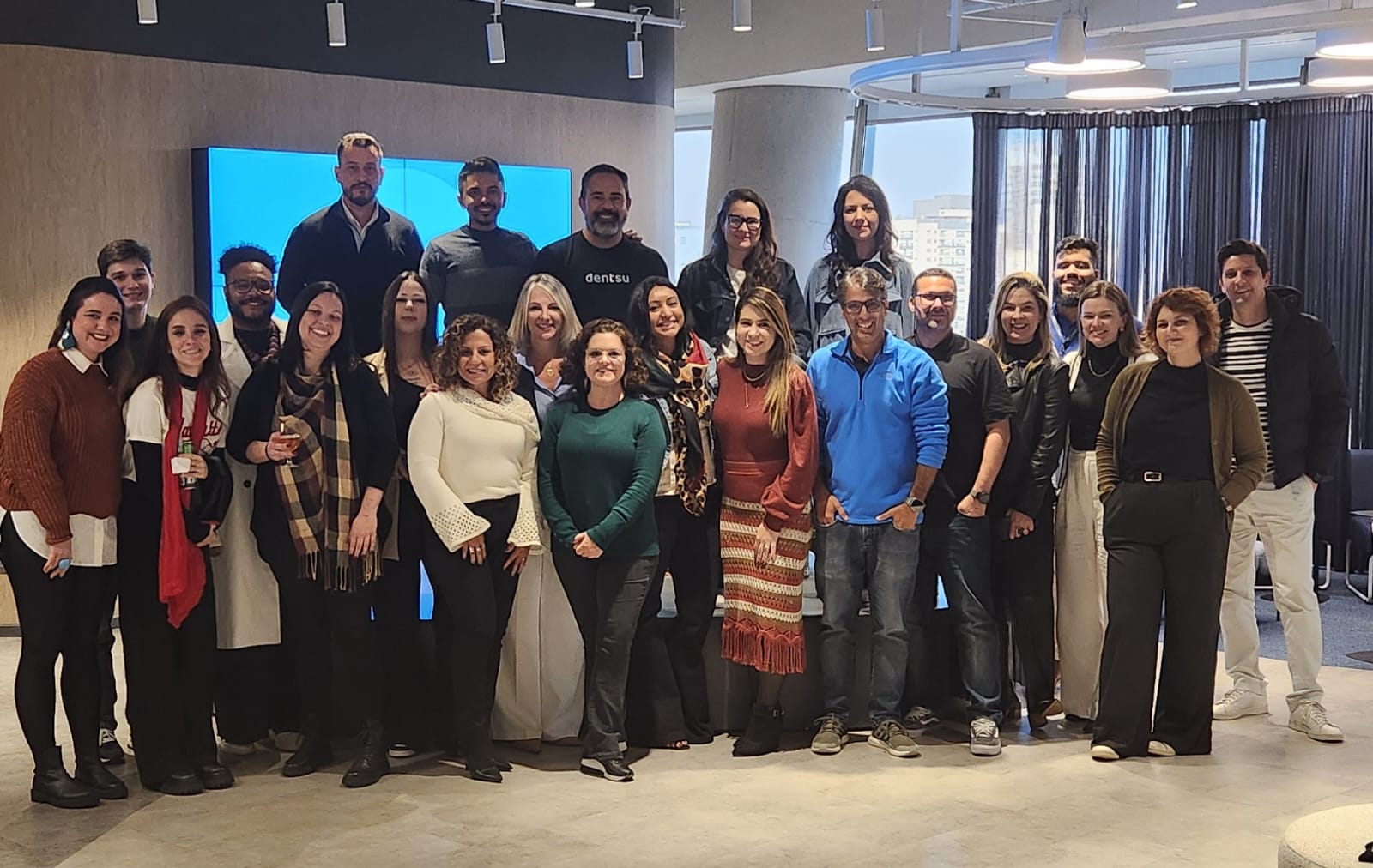 Article card header image