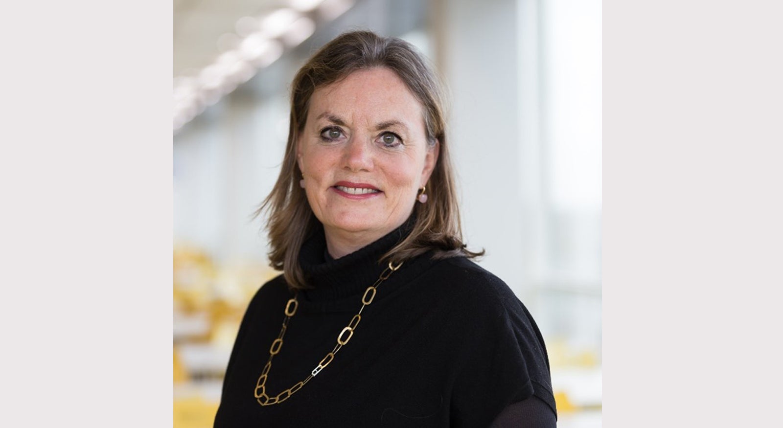 Portretfoto vertrouwenspersoon Marjan van Schijndel