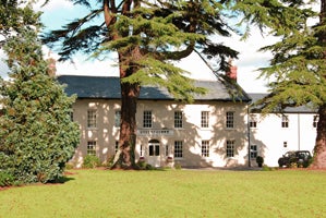 Roganstown Hotel and Country Club slide 1