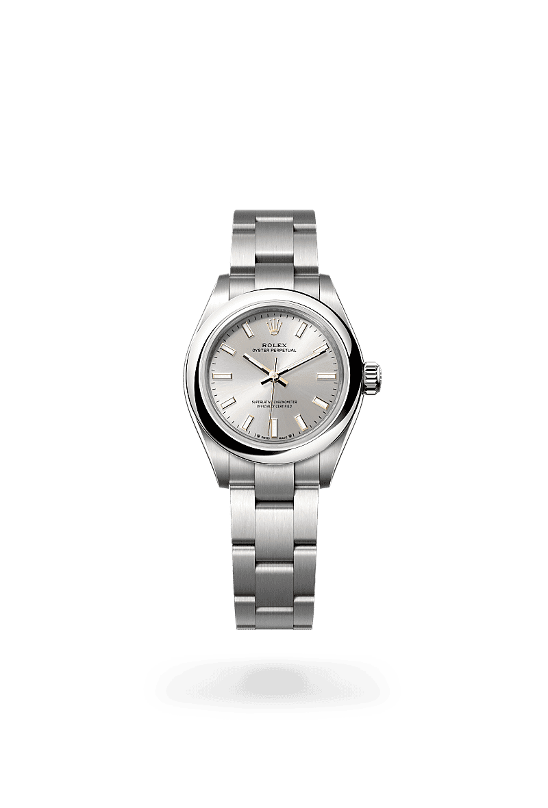 Rolex Oyster Perpetual 28 in Oyster, 28 mm, Oystersteel with a Zilverkleurig dial, Gewelfd bezel, and Oyster, massieve driedelige schakels bracelet