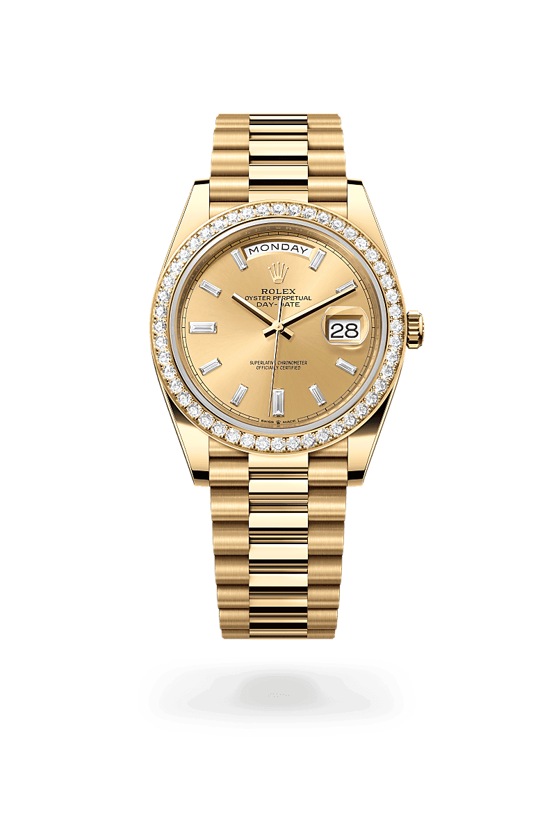 Rolex Day-Date 40 in Oyster, 40 mm, geelgoud en diamanten with a Champagnekleurig, bezet met diamanten dial, Bezet met diamanten bezel, and President, halfronde driedelige schakels bracelet