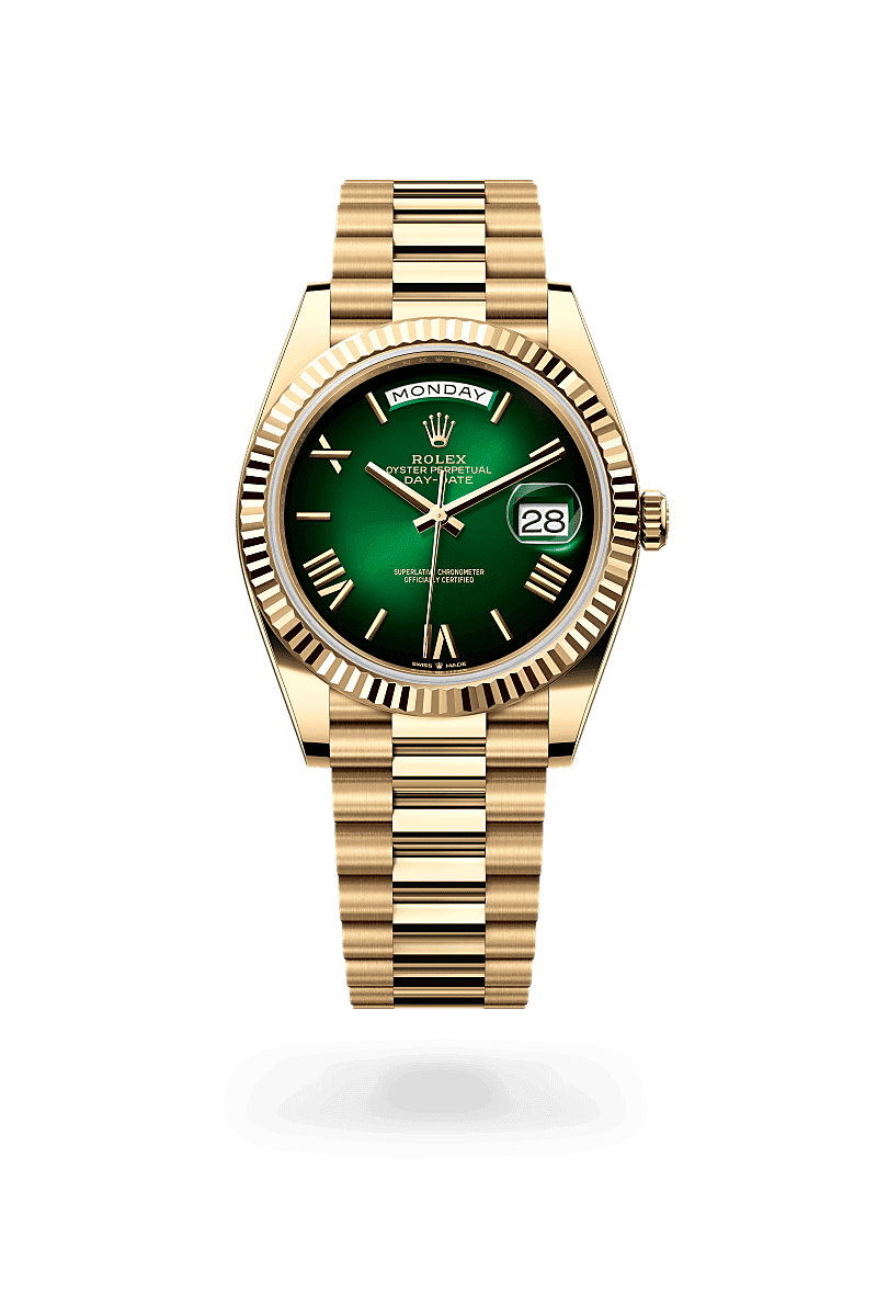 Rolex Day-Date 40 in Oyster, 40 mm, geelgoud with a Schaduwgroen dial, Gekarteld bezel, and President, halfronde driedelige schakels bracelet