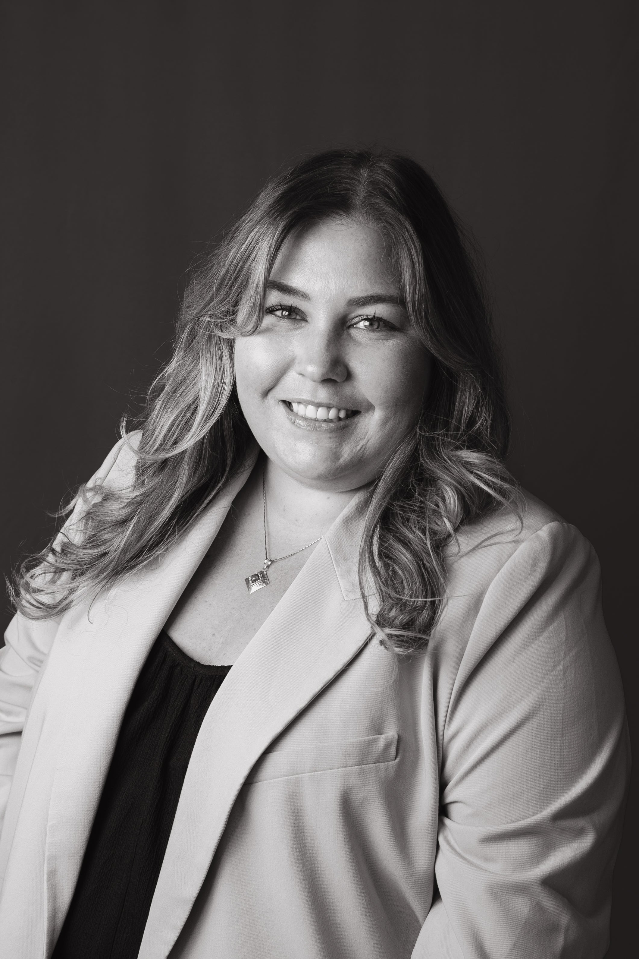 Cheyenne Damen | Fontservices.com