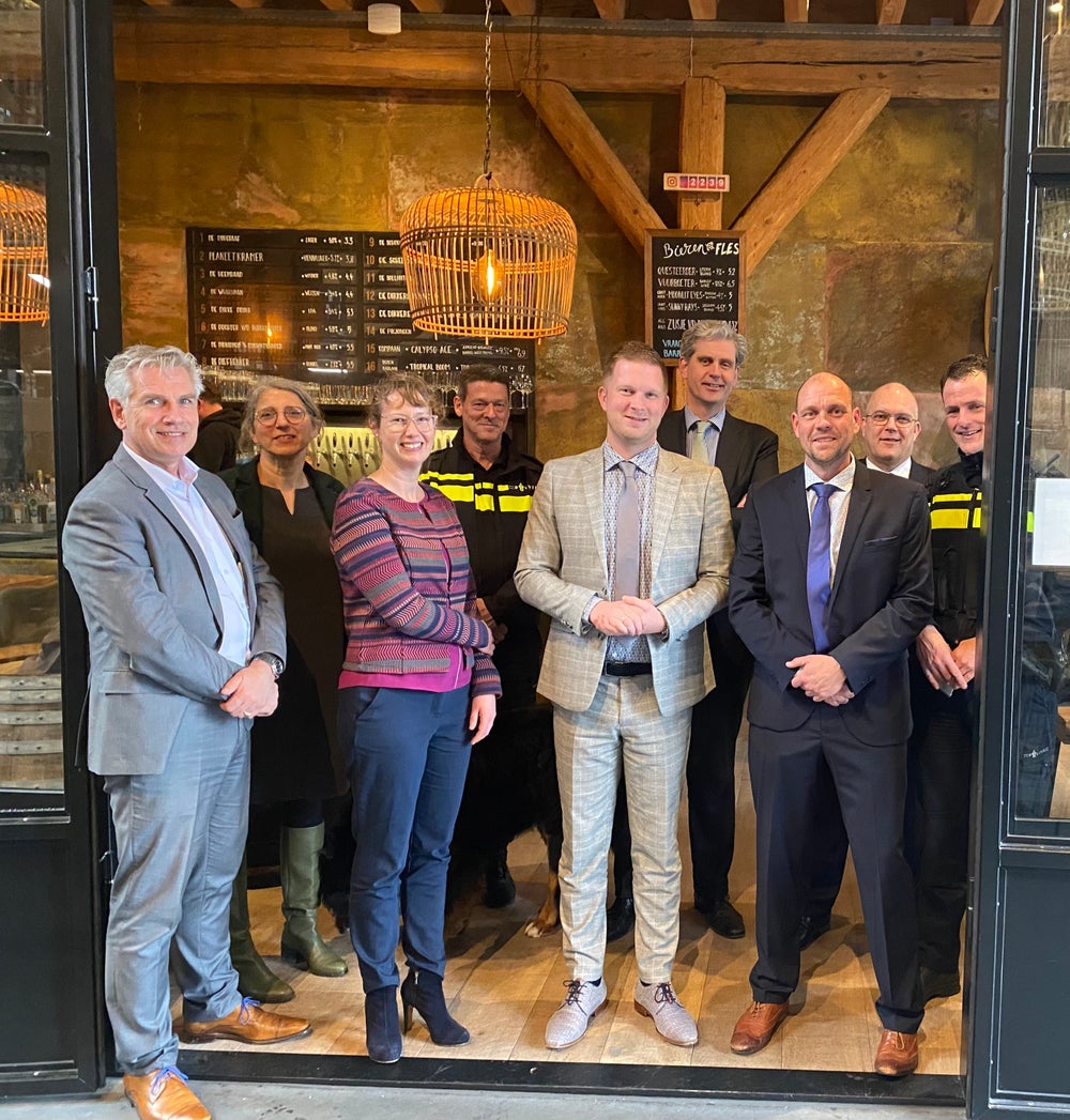 Bestuur van de samenwerking op de foto.