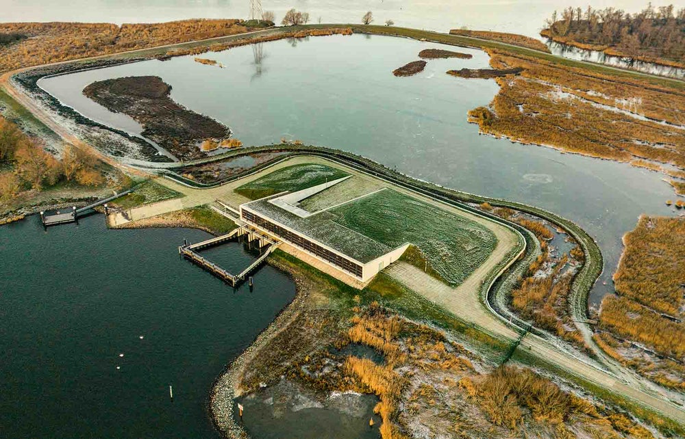 Evides Bergsche Maas in de winter