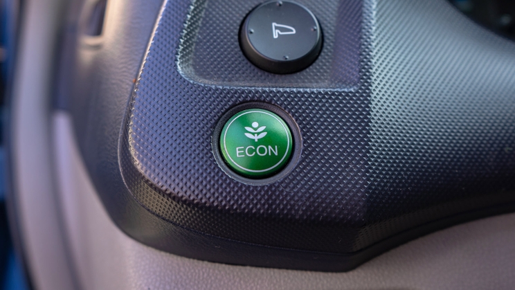 What is eco mode in a car?
