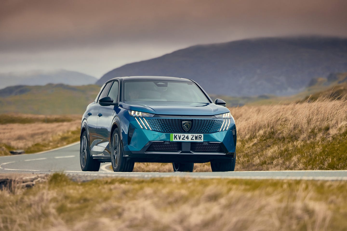 Peugeot 3008 driving