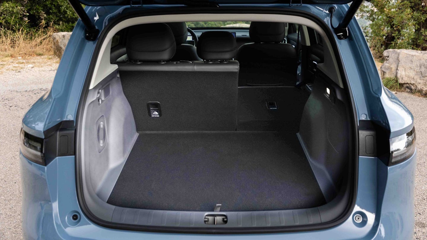 Leapmotor B10 boot