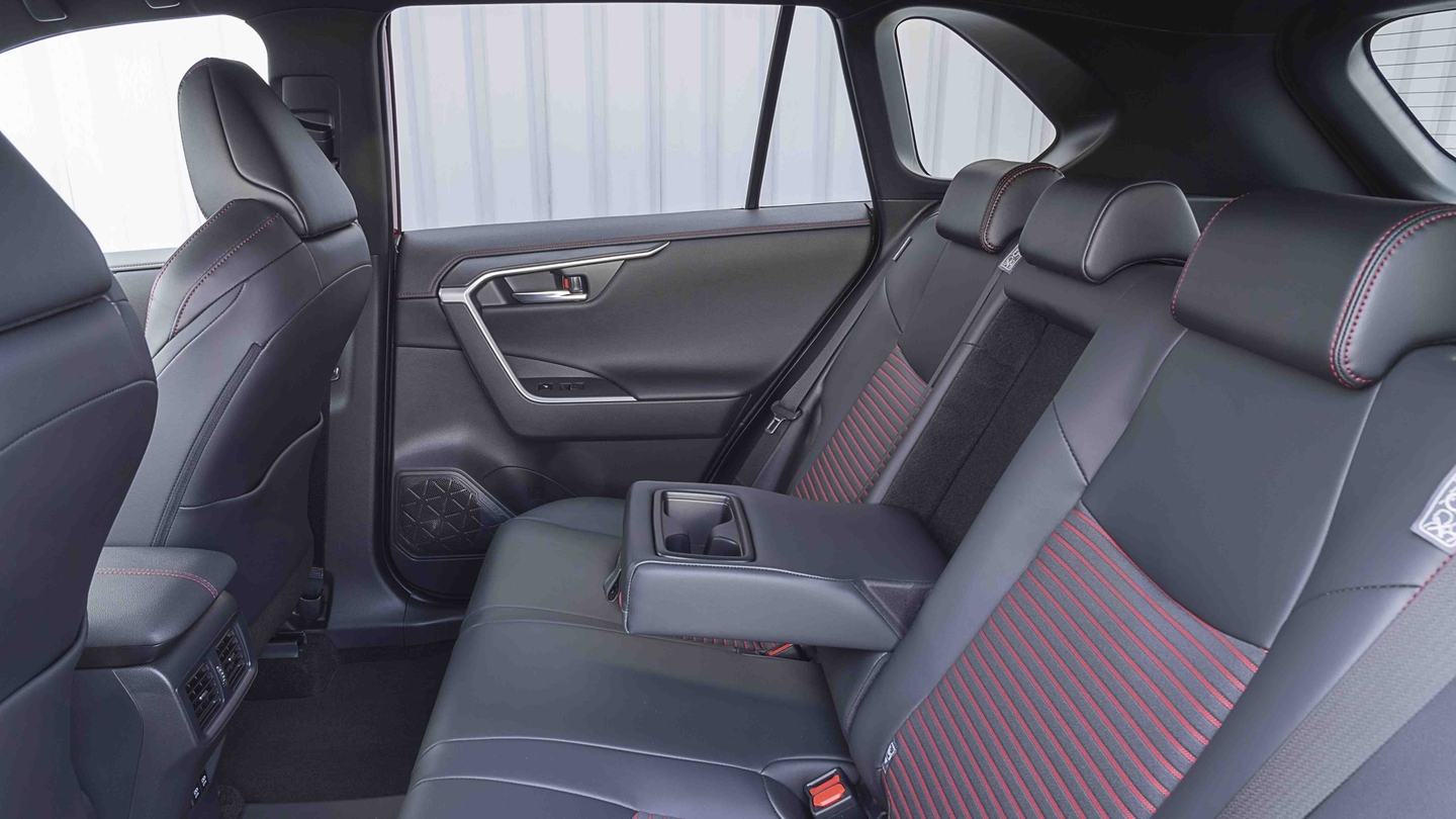 Suzuki Across rear seats