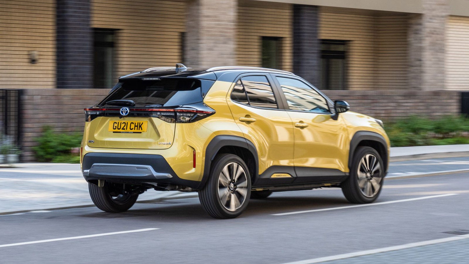 Toyota Yaris Cross Review 2024 | Motorpoint