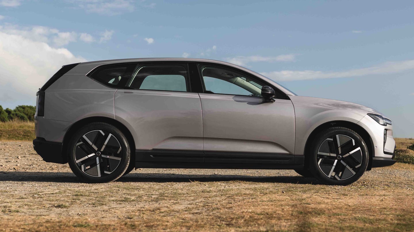 Volvo EX60 side view