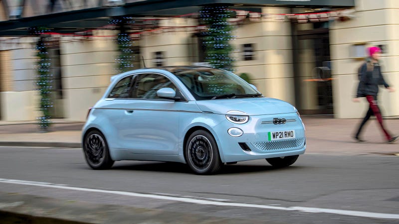 Fiat 500 in light blue, front three quarter