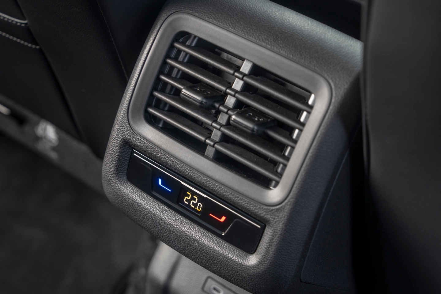 2026 VW T Roc rear seat vents