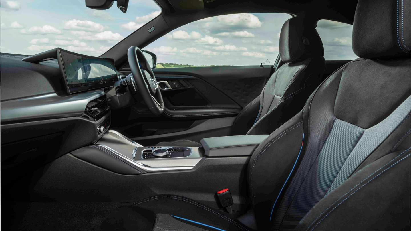 BMW 2 Series coupe seats 