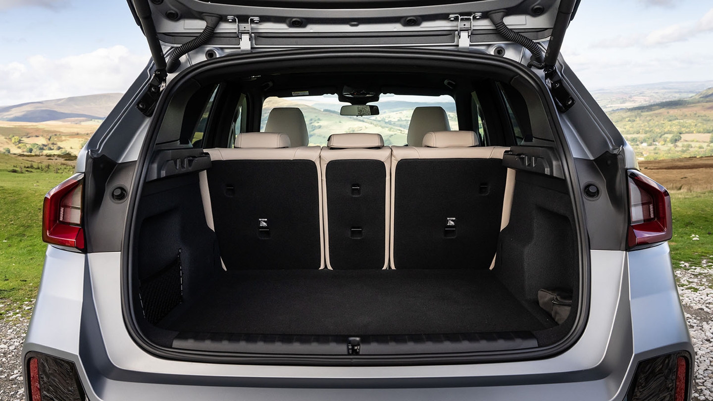 BMW X1 review boot space