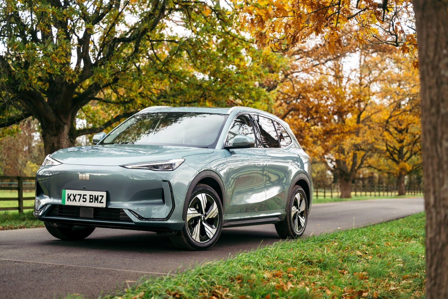 Geely EX5 front static