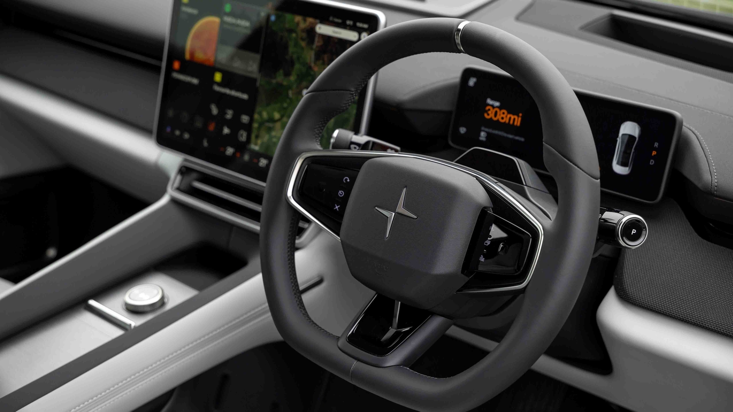 Polestar 4 steering wheel