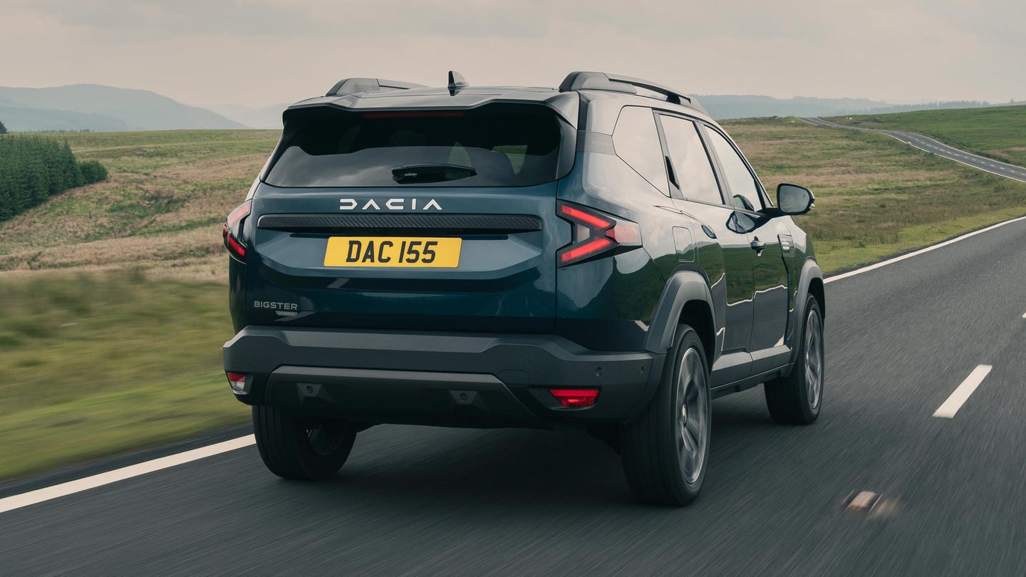 Dacia Bigster driving rear view
