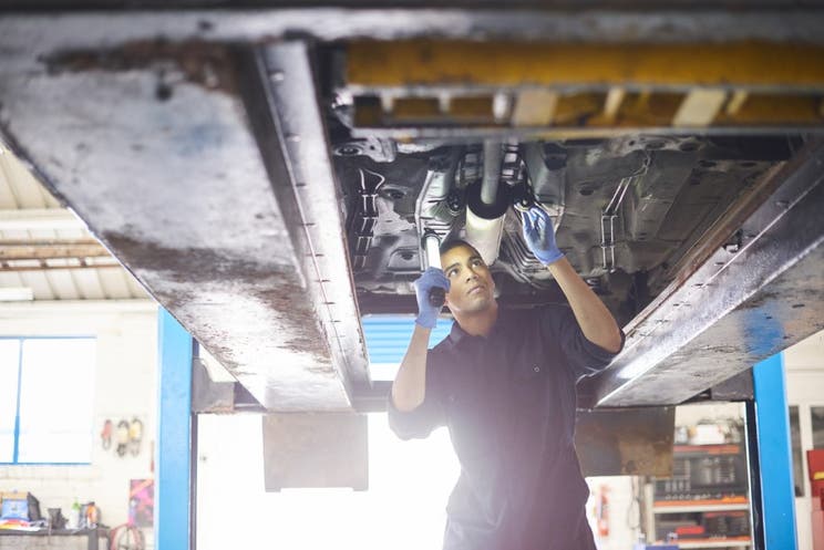 All you need to know about car servicing | Motorpoint