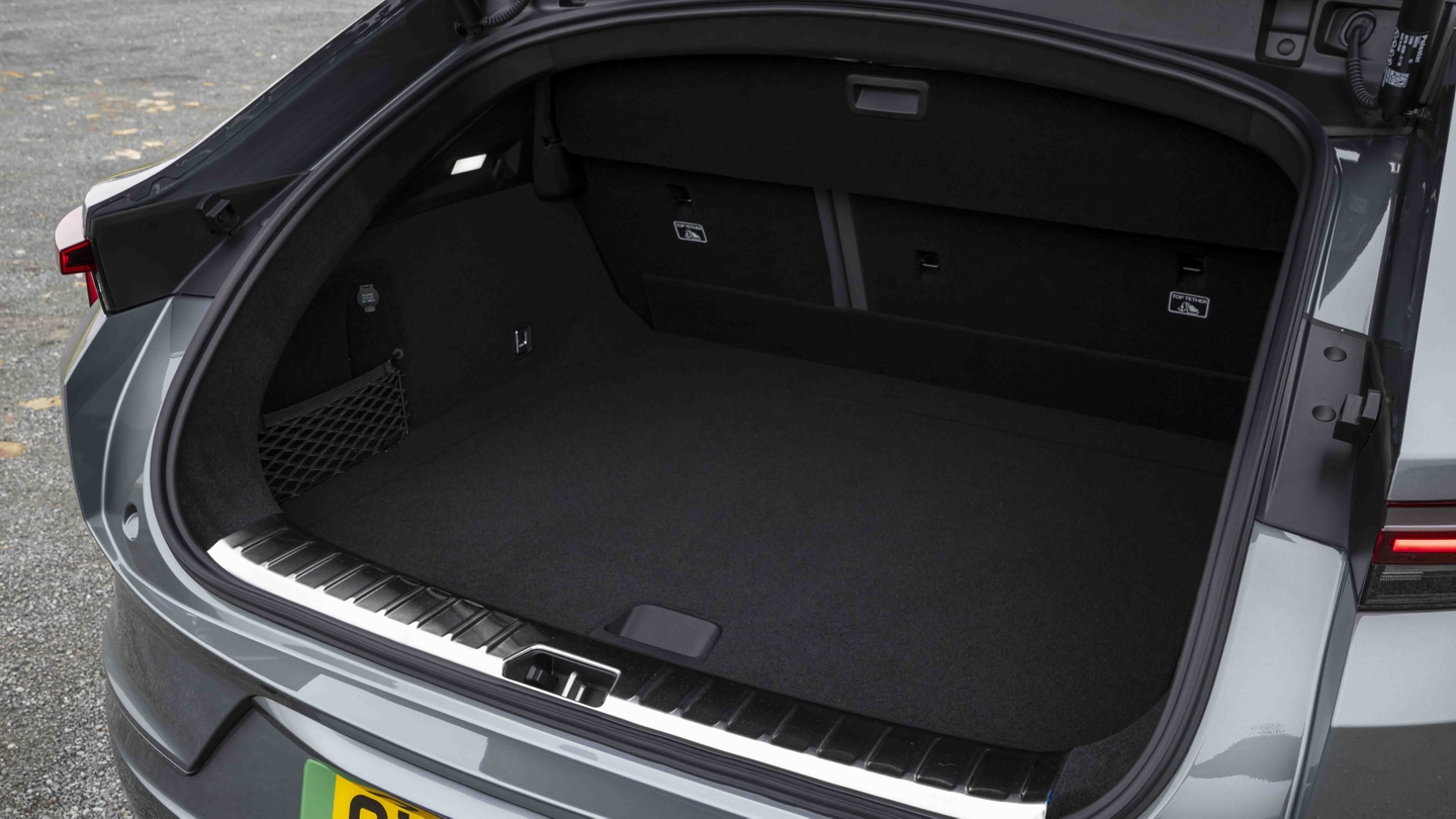 Polestar 4 boot