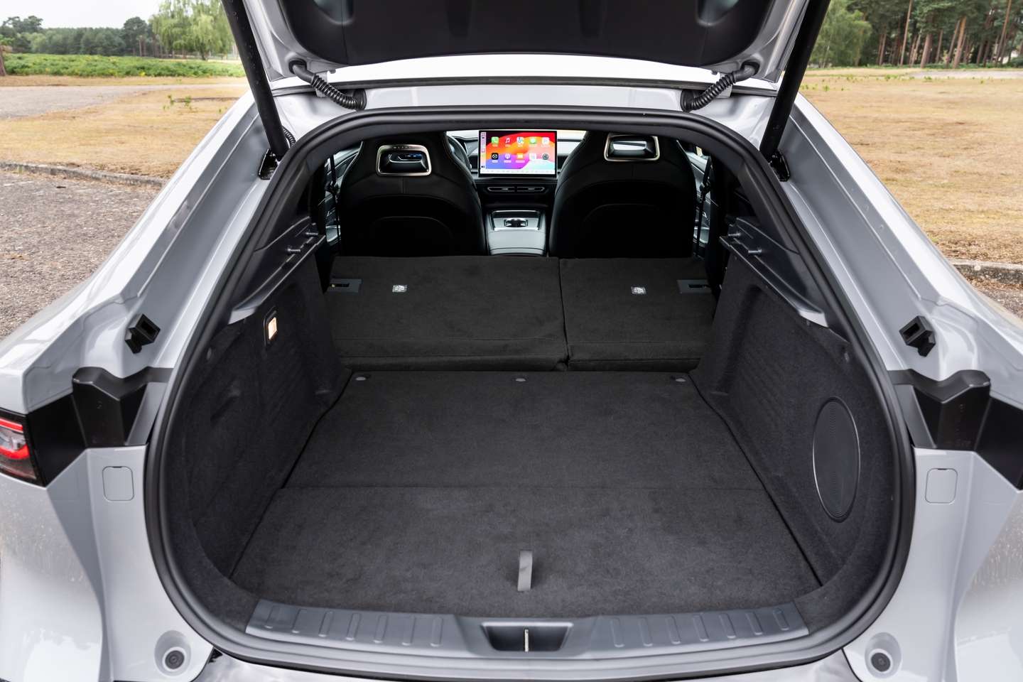 Mazda 6e boot seats down