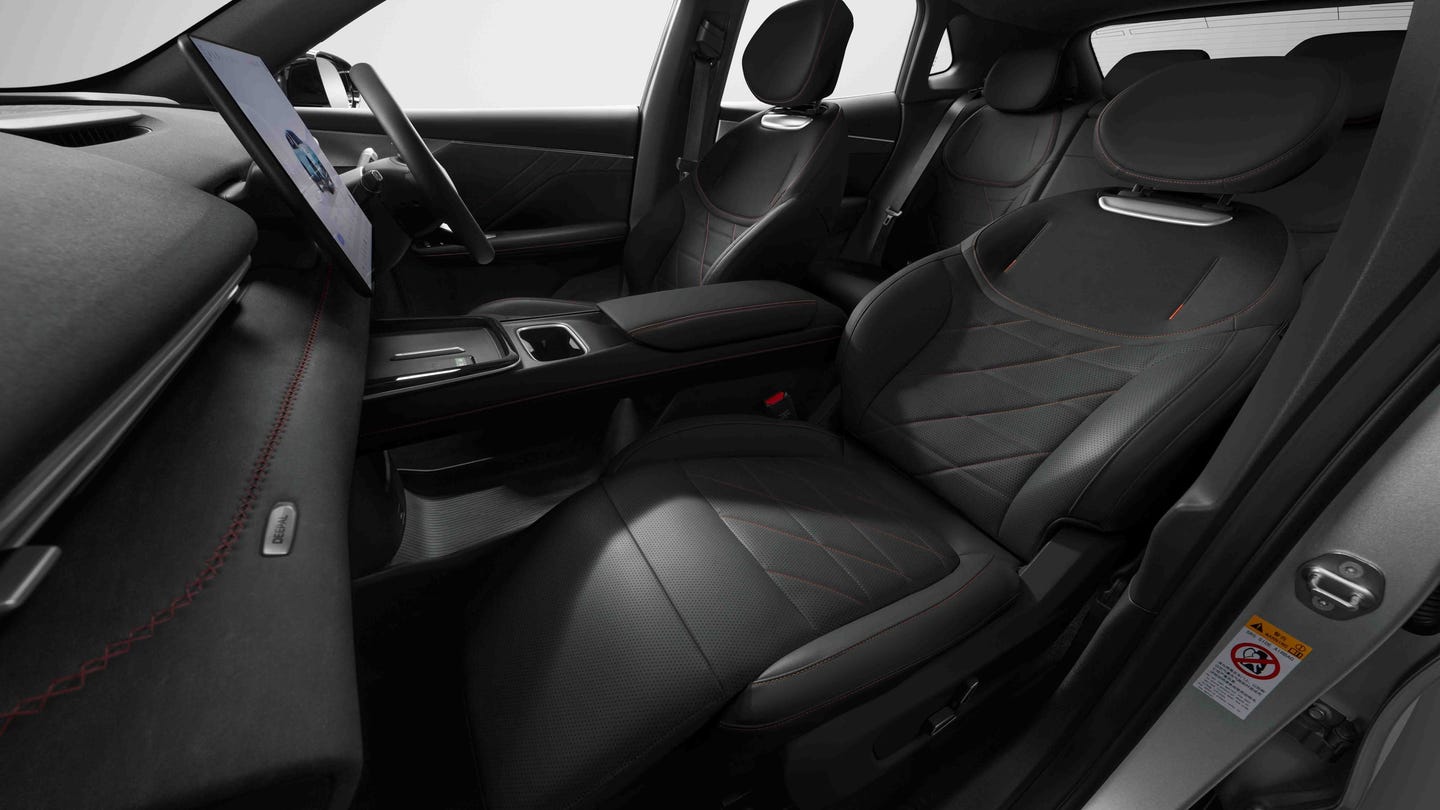 Changan Deepal S05 reclining passenger seat